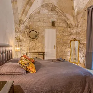 https://chapelle-du-miracle.fr-provencehotel.com